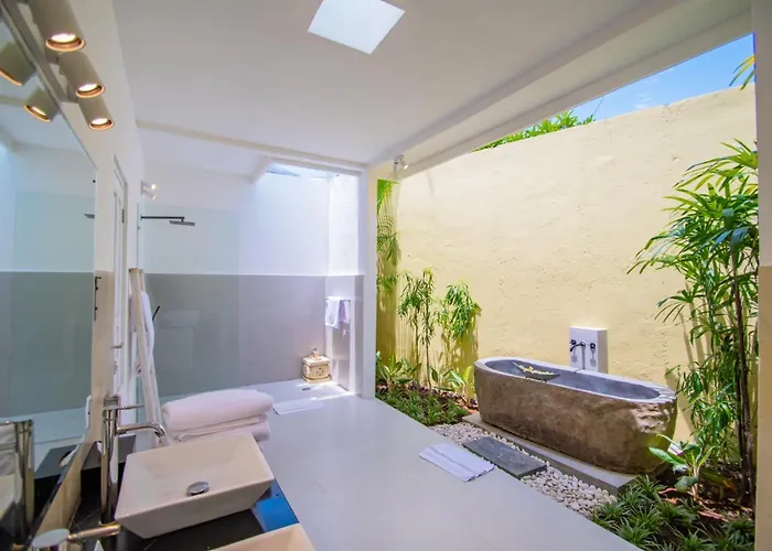 Villa Sitara, Sitara Group