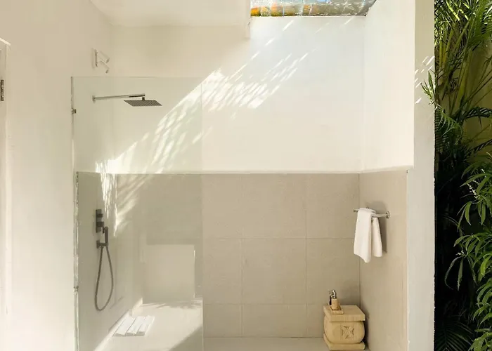 Sitara, Sitara Group Seminyak (Bali)